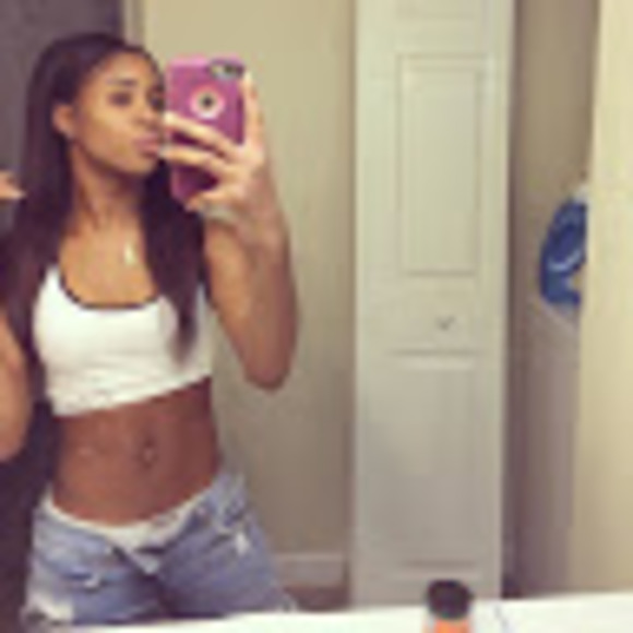 Meet your Posher, Alexus - Picture 1 of 1